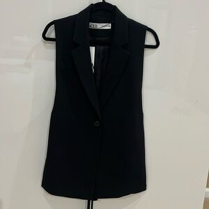 ZARA Vest. NWT. Size XS